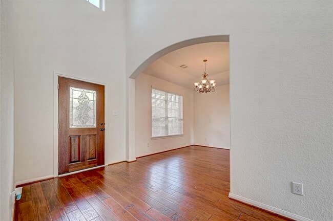 Building Photo - 11 Sagamore Ridge Pl