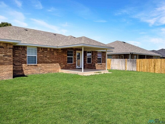 Building Photo - 4417 Sandstone Dr