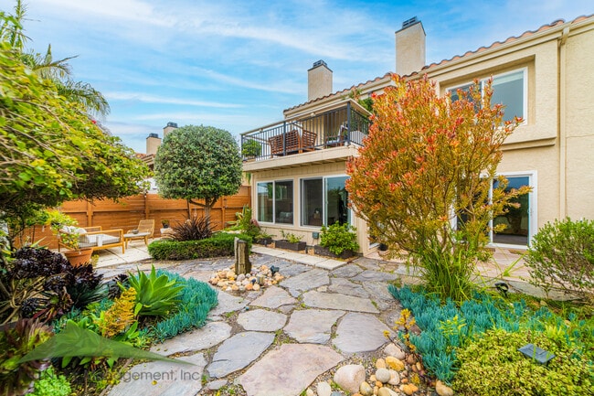 Building Photo - 567 Forrest Bluff