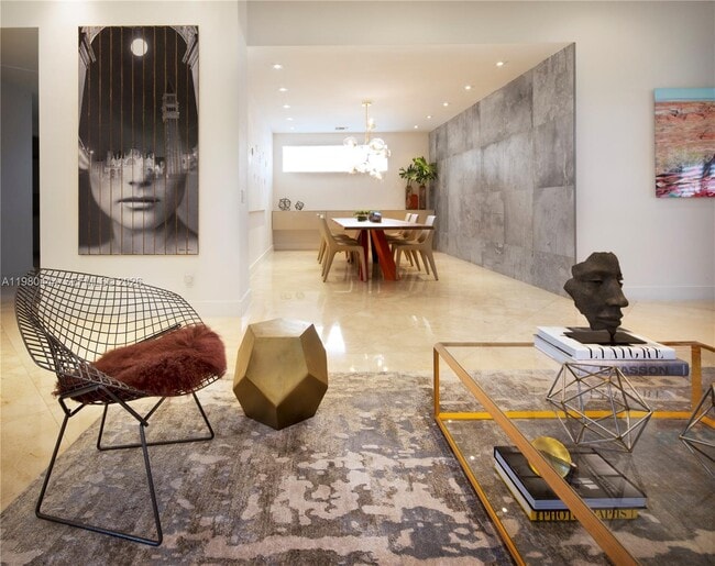 Building Photo - 1651 NE 196th St