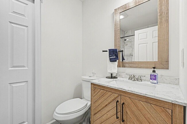 Building Photo - 2064 Thimble Creek Dr