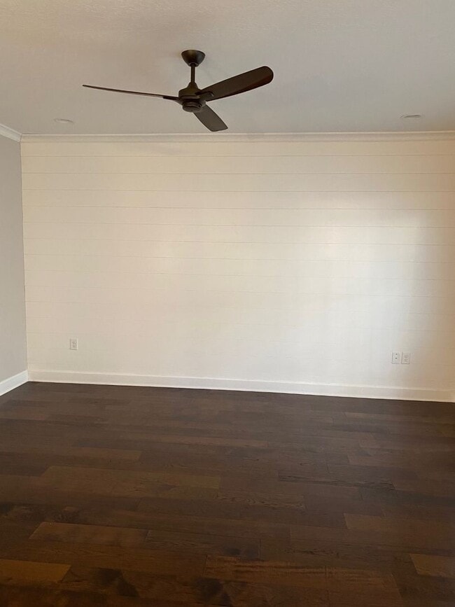 Building Photo - AVAILABLE NOW IN AVENEL PLACE