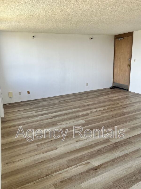 Building Photo - 1060 Kamehameha Hwy
