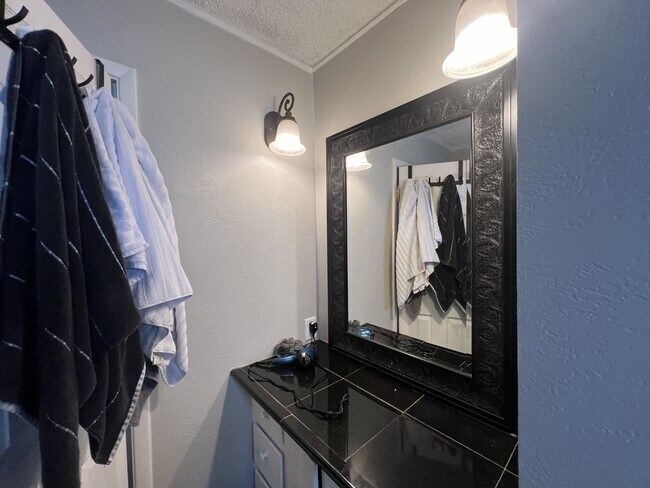 Building Photo - 3101 26th St