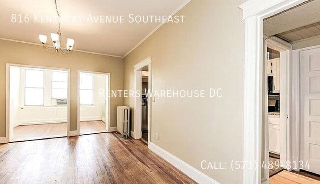 Building Photo - 816 Kentucky Ave SE