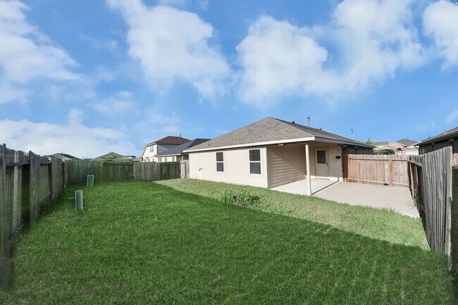 Building Photo - 5410 Dovetail Arbor Trace