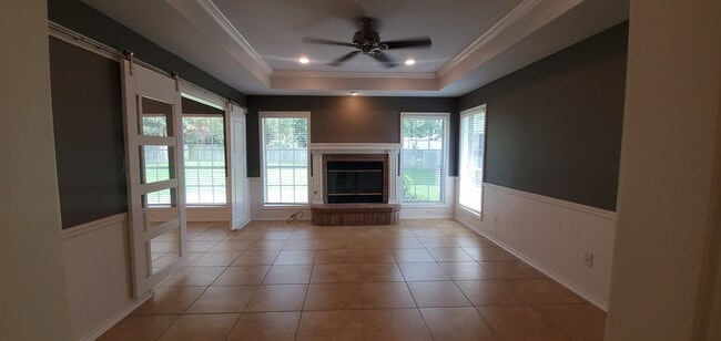 Building Photo - 18257 Springmill Ct