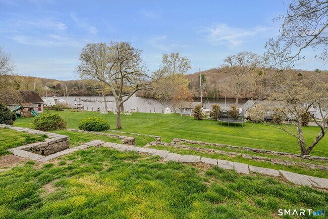 Building Photo - 260 Hamburg Rd