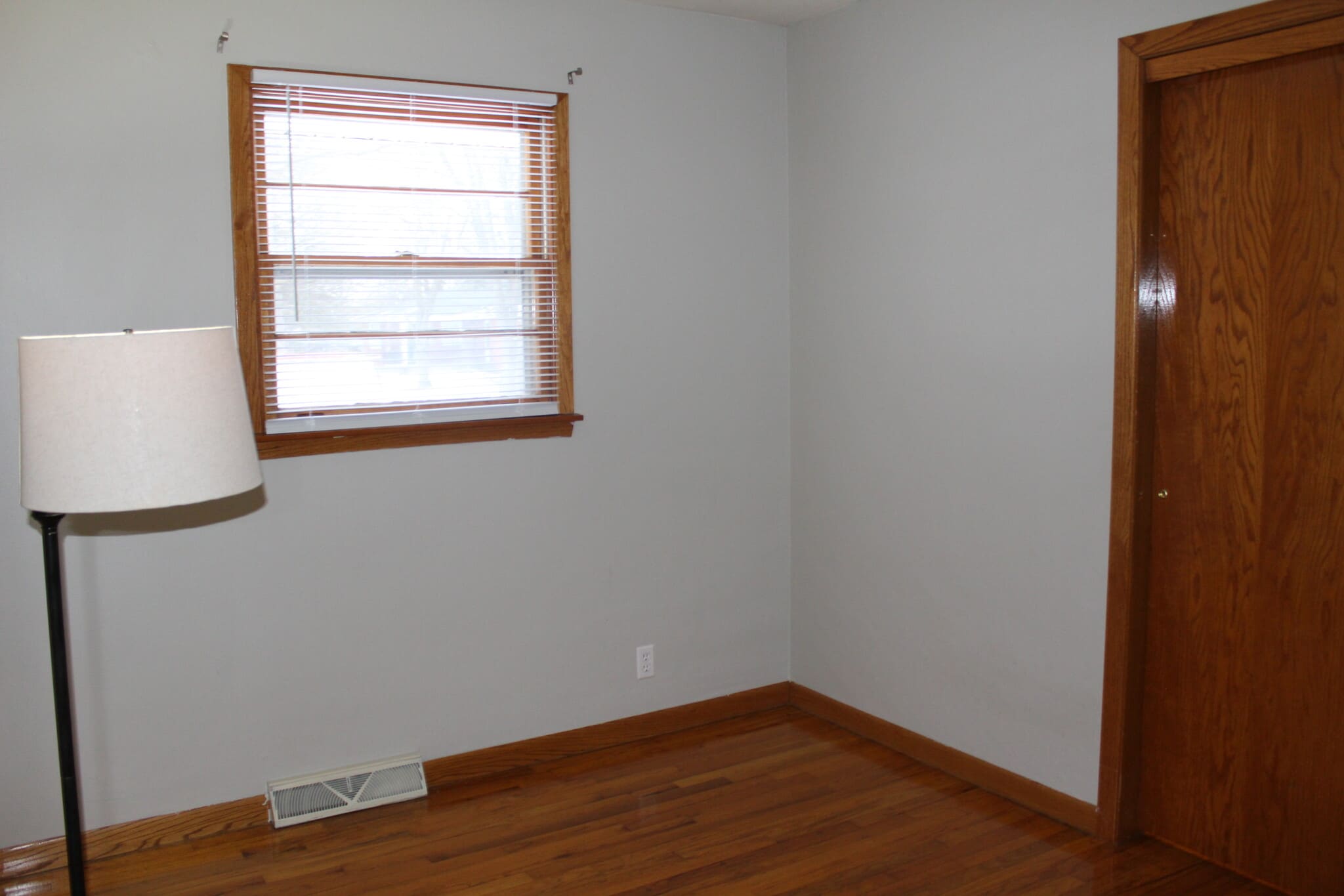 Building Photo - 3908 Pleasant Valley Blvd