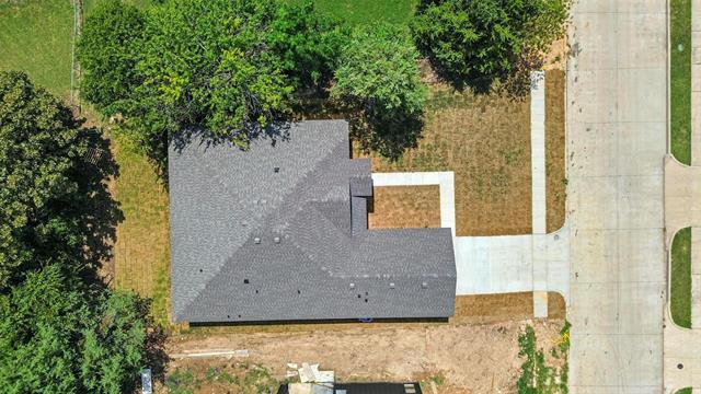 Building Photo - 716 Oak Creek Dr