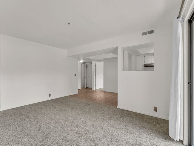 Building Photo - POWDERWOOD 2 BED