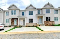 Building Photo - 2802 Laurel Ridge Cir