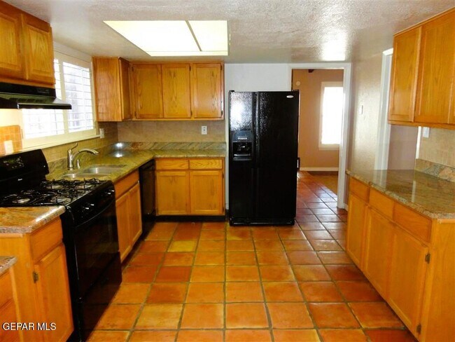 Building Photo - 11405 Dean Refram Dr