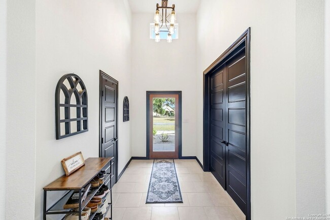 Building Photo - 418 Tawny Oak Cir