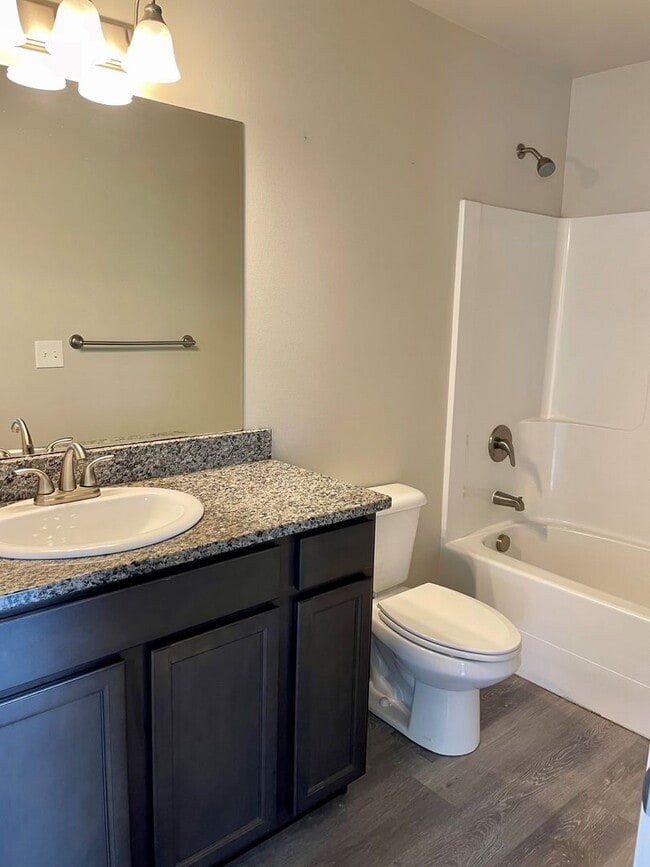 Building Photo - 1021 Newell St