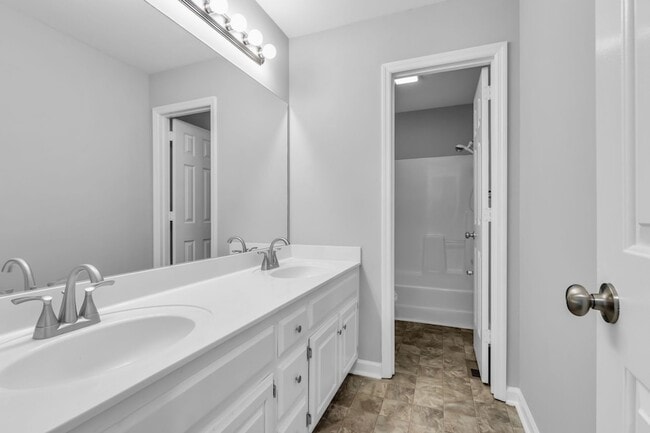 Building Photo - 2560 Choctaw Trce