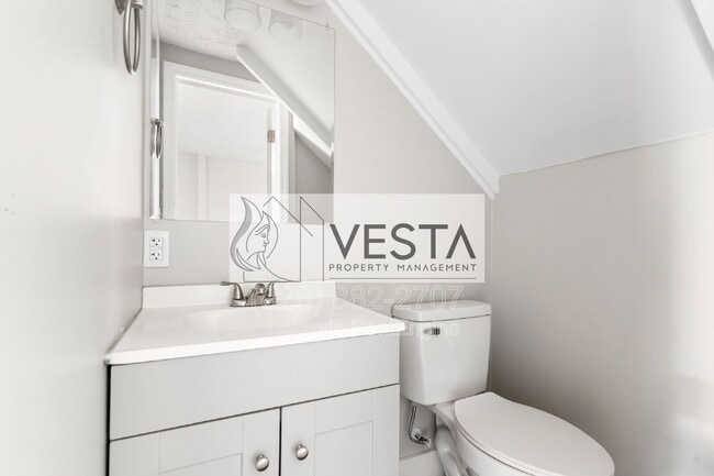 Building Photo - 26 Reid St