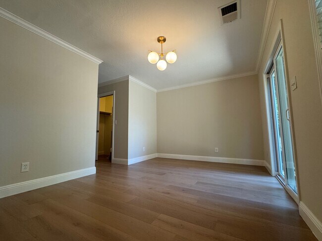 Building Photo - 758 Arnold Way