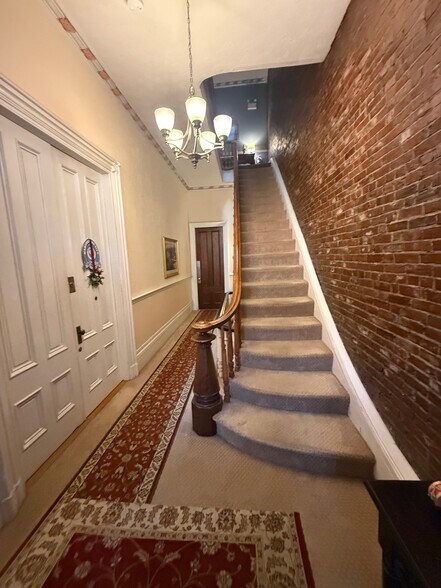 Building Photo - 680 Tremont St