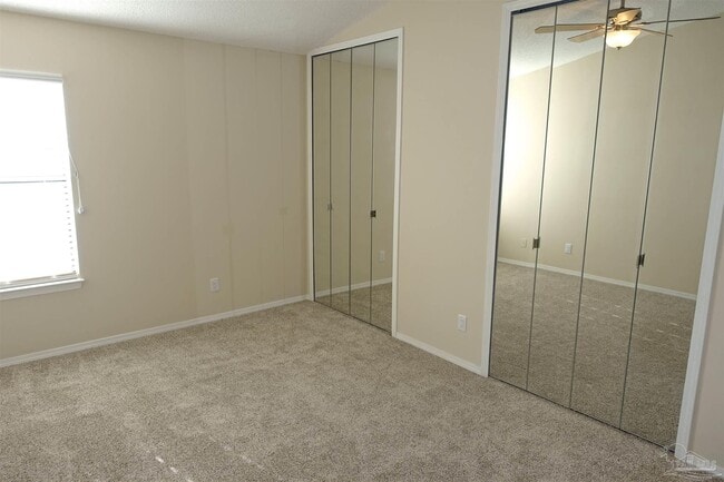 Building Photo - 2299 Scenic Hwy