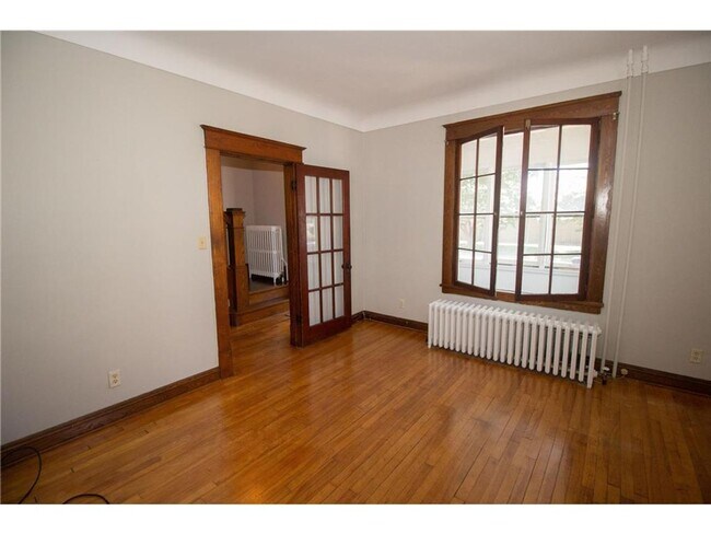 Building Photo - 5 Bed house Near Concordia