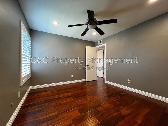 Building Photo - 700 W La Veta Ave