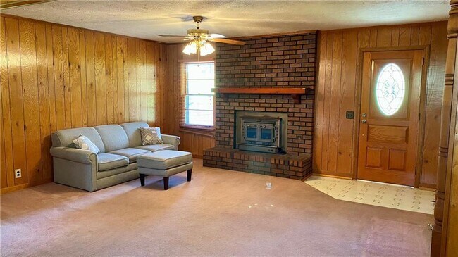 Building Photo - 6707 Campground Rd