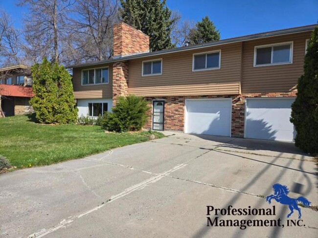 Primary Photo - 3 bedroom in Laurel MT 59044