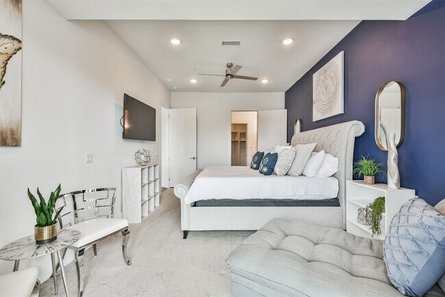 Building Photo - 15260 TX-105