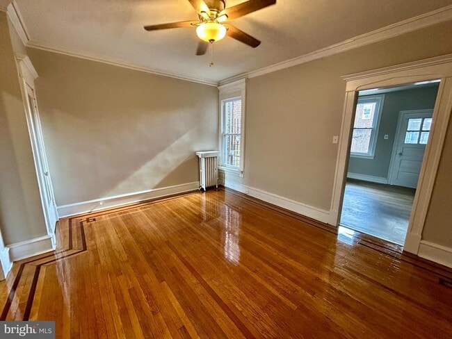 Building Photo - 1716 W Nedro Ave