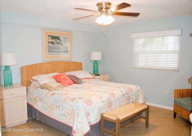 Building Photo - 5350 Ocean Beach Blvd