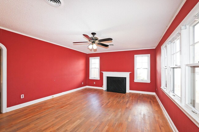 Building Photo - 1528 S Lipscomb St