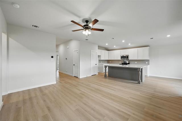 Building Photo - 1401 Quail Crk Dr