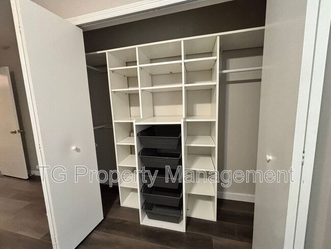 Building Photo - 942 Wynfield Cir