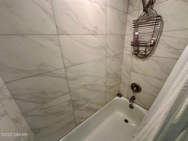 Building Photo - 2900 N Atlantic Ave