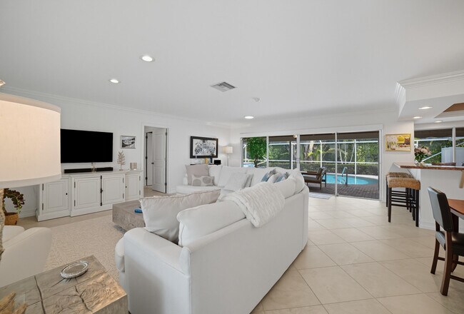 Building Photo - 1050 Gulfstream Way