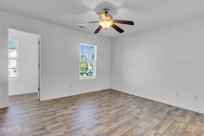 Building Photo - 308 Glen Cannon Drive