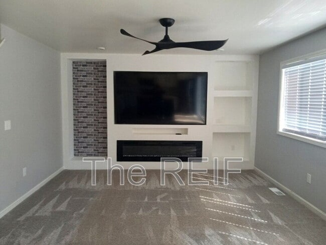 Building Photo - 4477 Soya Ave