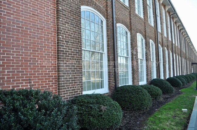 Building Photo - 1535 Caraleigh Mills Ct