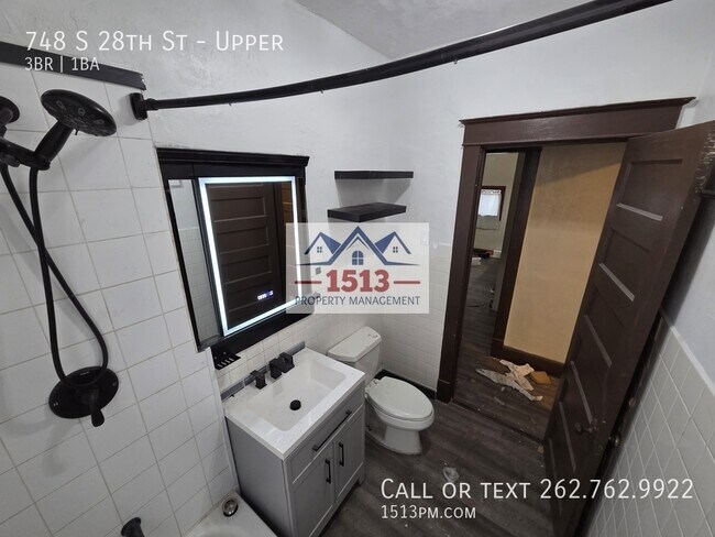 Building Photo - 748 S 28th St