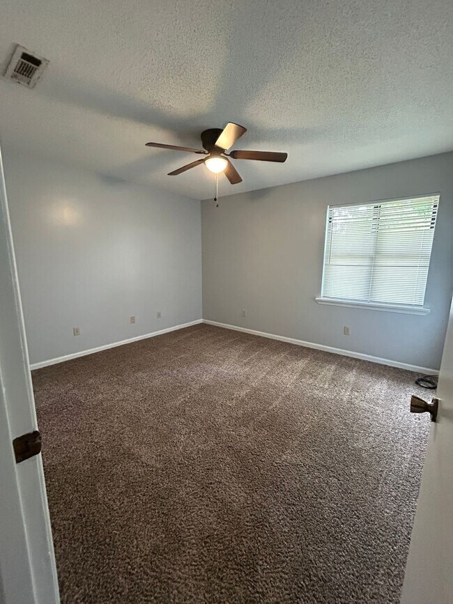 Building Photo - Fairfield Estates, Enterprise, AL