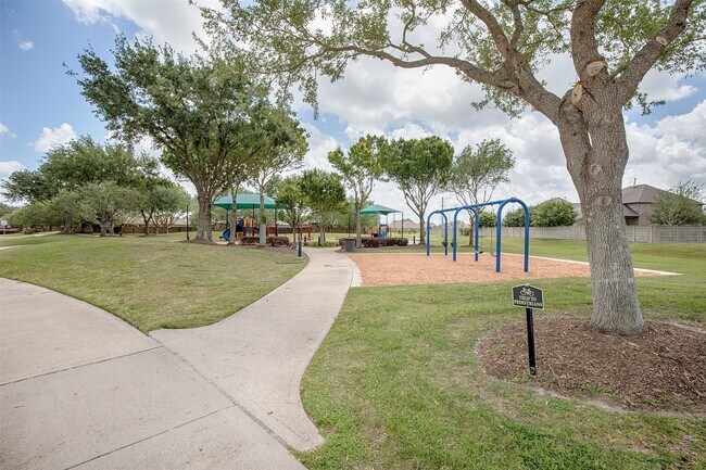 Building Photo - 1634 Analy Ct