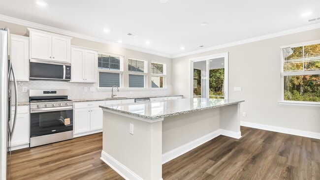 Building Photo - 7159 Shooting Star Way