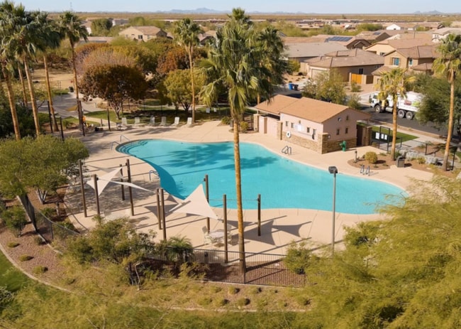 Building Photo - Gorgeous New 3 Bed/2 Bath 1-Story Spanish-Style, Energy-Efficient Home. Built in 2022!