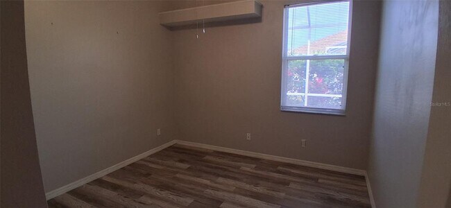 Building Photo - 4045 Crockers Lake Blvd