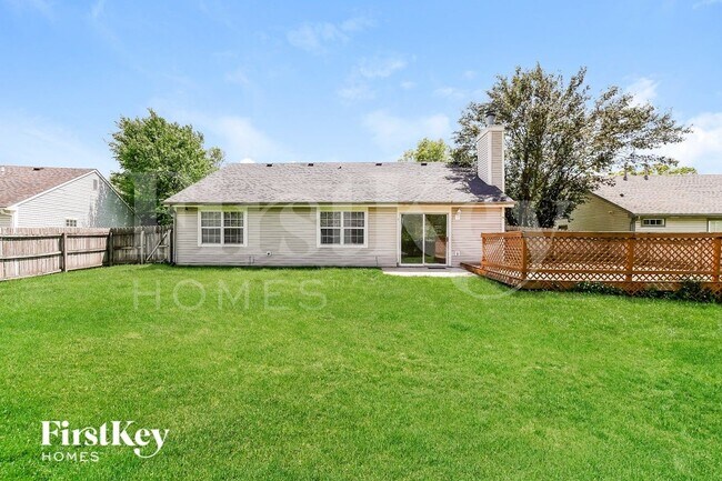 Building Photo - 12452 Van Spronsen Way