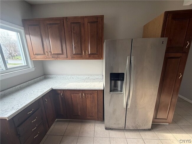 Building Photo - 214 Rowland St