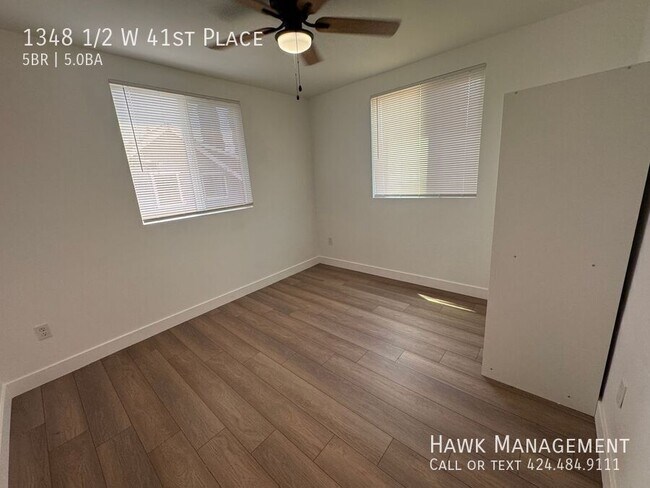 Building Photo - 1348 1/2 W 41st Place-