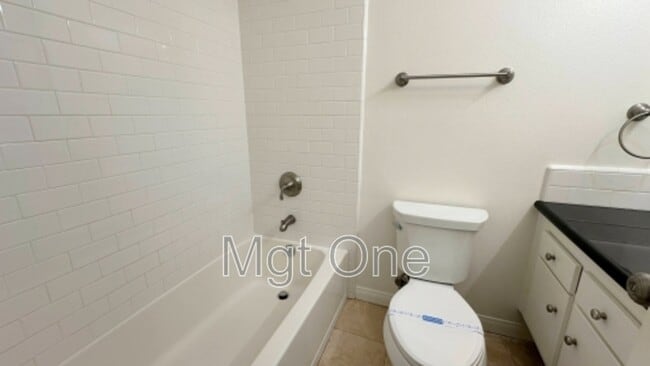 Building Photo - 2620 Vista Del Oro