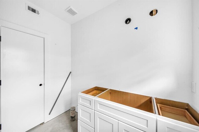 Building Photo - 409 Calloway St